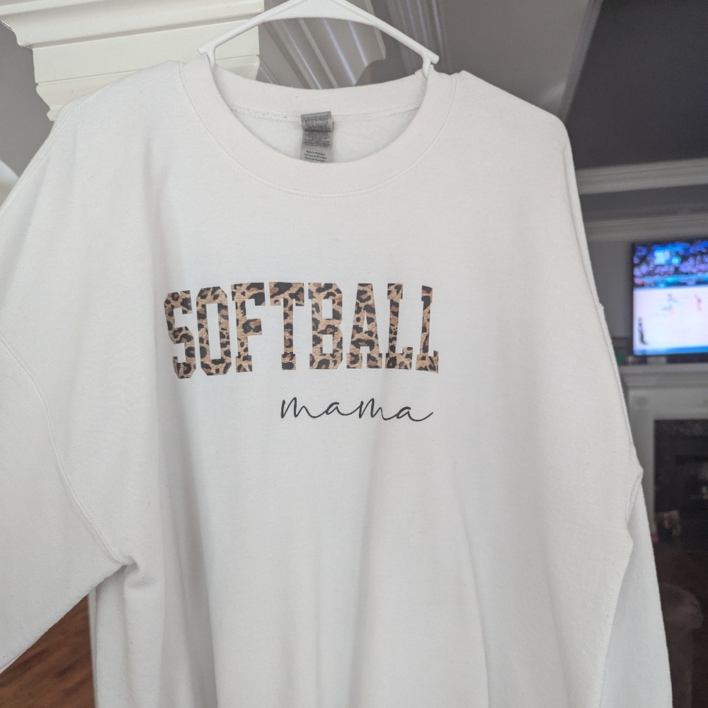 Gildan vinyl print sweatshirt